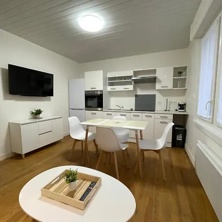 Apartment Logement Avec Garage A *
